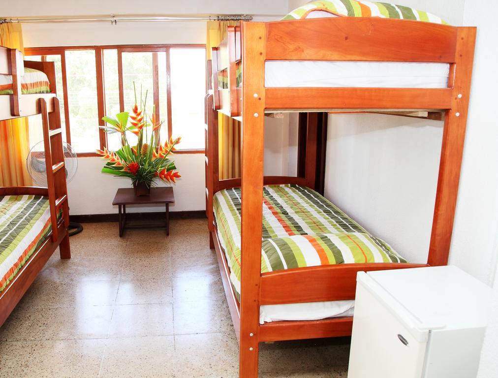 Hotel Puerto Ballesta Tonsupa Kültér fotó