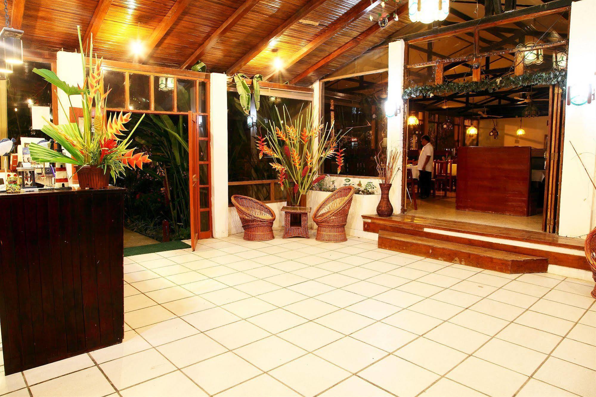 Hotel Puerto Ballesta Tonsupa Kültér fotó